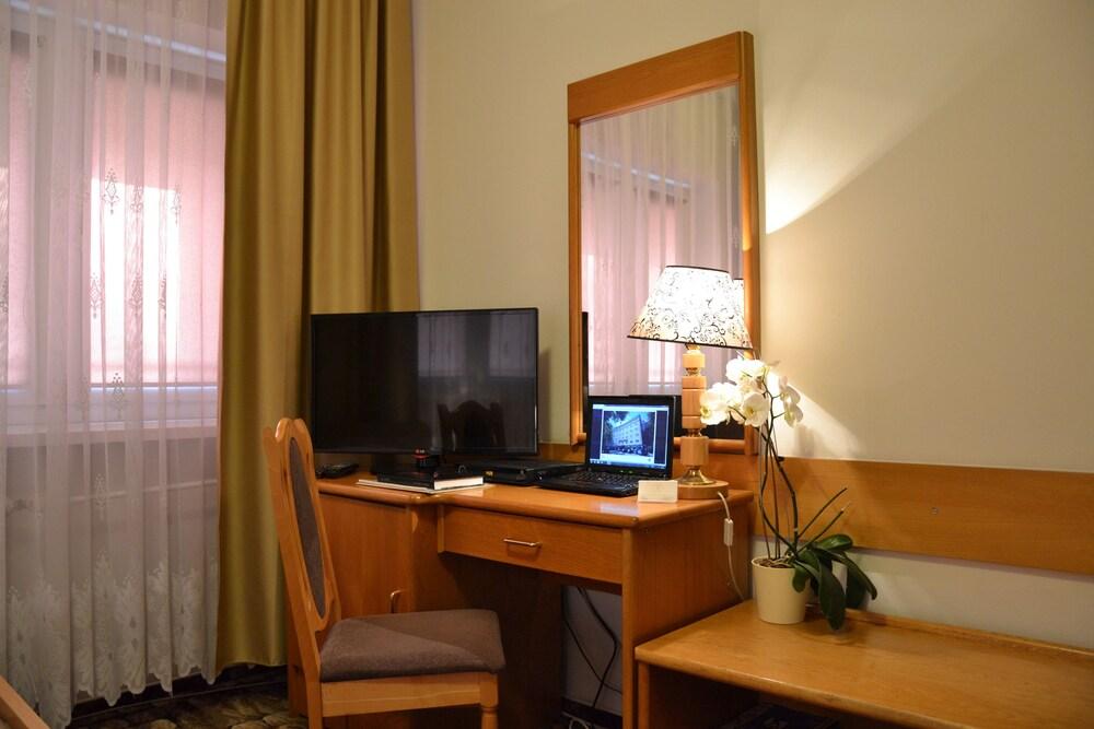 Karat Bed & Breakfast Warsaw Exterior photo