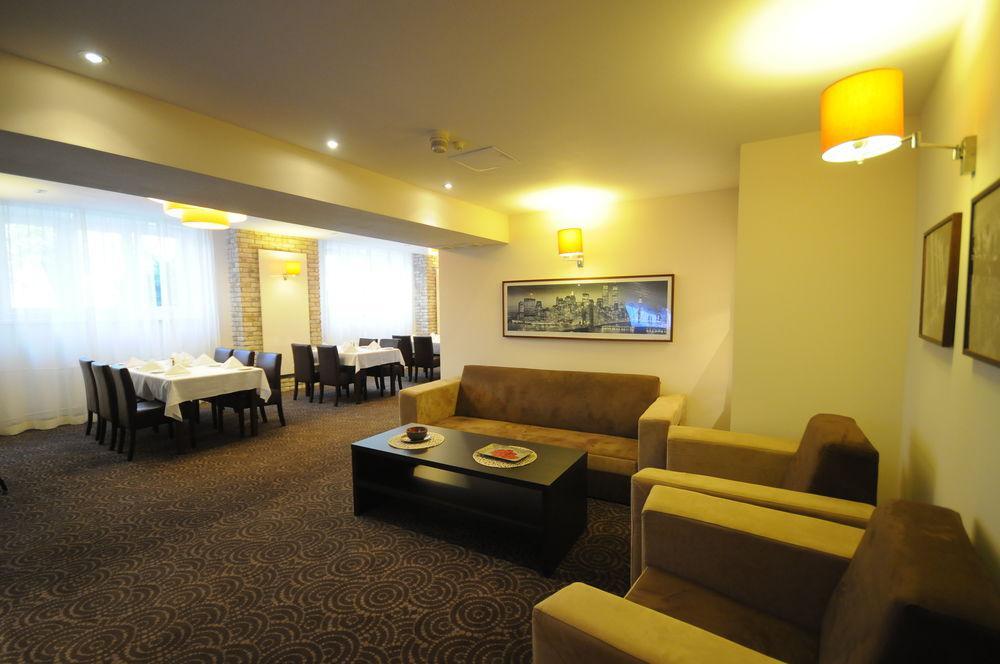 Karat Bed & Breakfast Warsaw Exterior photo